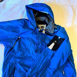 GAP Men's Outerwear rain jacket